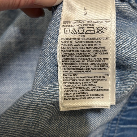 GAP Blue High Rise Jeans with Distressed Details - Picture 4 of 5